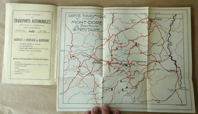 Excursions en Auvergne. Correspondance des Chemins de Fer Paris-Orléans et Paris-Lyon-Méditerranée.