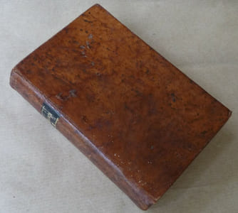 Heures et Petit Psautier contenant l'Office de l'Eglise à l'usage des écoles chrétiennes, nouvelle édition...
