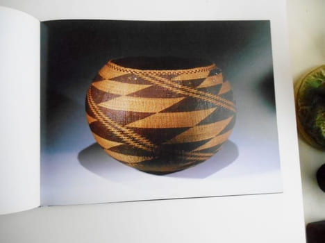 SCULPTURES .Ceremonial Vessels in Primitive Art.. CASANOVAS Ana & Antonio
