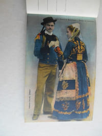 TYPES ET COSTUMES BRETONS