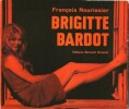 Brigitte Bardot. Avec carte postale de Brigitte Bardot, photographiée par Sam Levin, accompagnée d'une magnifique dédicace, de Brigitte Bardot.. ( ...