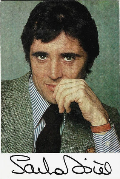 Carte postale Path&eacute; Marconi sign&eacute;e par Sacha Distel.. ( Chanson Fran&ccedil;aise ) - Sacha Distel - Georges Dambler.