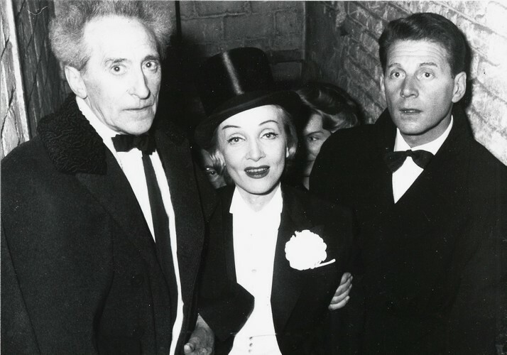 Superbe Photographie en retirage argentique de Jean Cocteau, Marlene Dietrich et Jean-Pierre Aumont.. ( Photographie ) - Marlène Dietrich - Jean ...