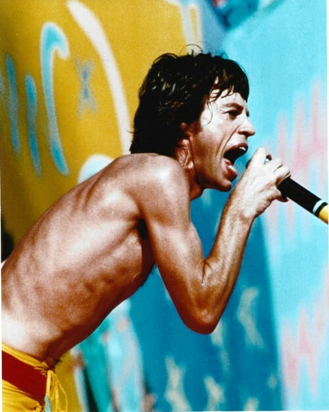 Magnifique photographie en retirage couleurs, sur papier photo, de Mick Jagger.. ( Photographies - Musique - The Rolling Stones ) - Sir Michael Philip ...