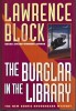 The Burglar in the Library. The new Bernie Rhodenbarr Mystery. ( Edition originale américaine, avec jaquette illustrée et cordiale dédicace autographe ...
