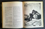 Le Vin des Rues. Photographies en noir de Robert Doisneau. ( Avec dédicaces de Robert Giraud et Robert Doisneau et accompagné du carton d'invitation ...