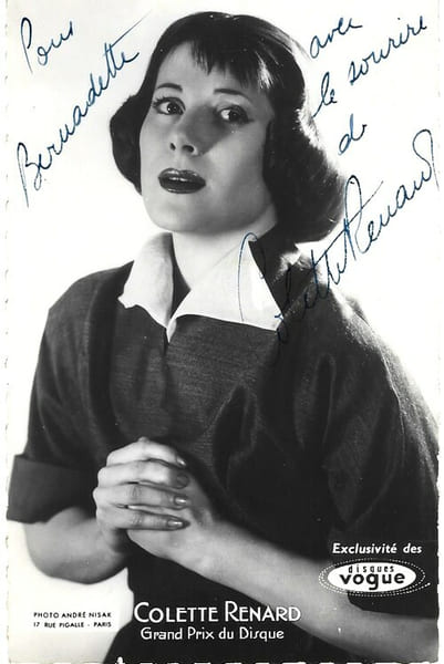 Photographie argentique de Andr&eacute; Nisak, au format carte postale, repr&eacute;sentant Colette Renard, avec belle d&eacute;dicace de cette derni&egrave;re.. ( Musique - ...