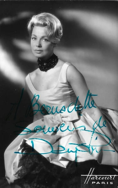 Photographie argentique du Studio Harcourt au format carte postale, repr&eacute;sentant Dany Robin, avec belle d&eacute;dicace de cette derni&egrave;re.. ( Cin&eacute;ma - Cartes ...