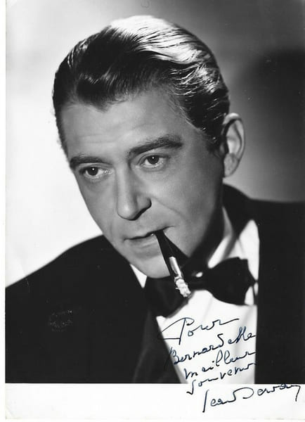 Photographie argentique, repr&eacute;sentant Jean Servais, avec belle d&eacute;dicace de ce dernier.. ( Cin&eacute;ma - Cartes Postales ) - Jean Servais.
