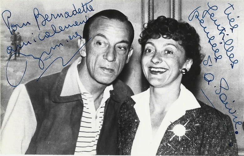 Photographie argentique, représentant Raymond Bussières et son épouse Annette Poivre, avec belle dédicace de ces derniers.. ( Cinéma ) - Raymond ...