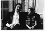Photographie originale argentique de Serge Gainsbourg et Agathe Deschamps, extraite du t&eacute;l&eacute;film r&eacute;alis&eacute; par Jean-Pierre Marchand, diffus&eacute; sur FR3 en ...