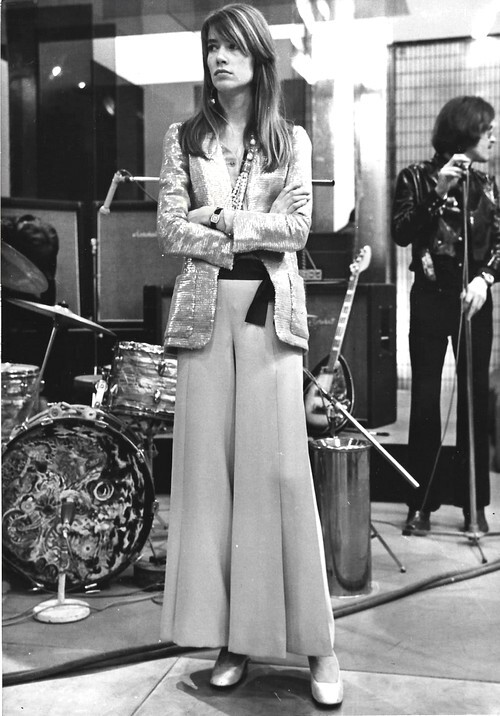 Photographie originale, en tirage argentique, de Fran&ccedil;oise Hardy en studio.. ( Photographie - Musique ) - Fran&ccedil;oise Hardy.