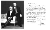 Carte pour les vœux de 1994, de la Mairie de Paris, avec texte imprim&eacute; et signature en facsimil&eacute; autographe de Jacques et Bernadette Chirac.. ( ...