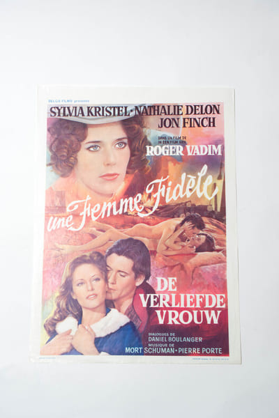 Rare affiche originale belge, d'exploitation en salles, pour le film fran&ccedil;ais " Une femme fid&egrave;le ( De Verliefde Vrouw ) ".. ( Cin&eacute;ma - Affiches ) - ...