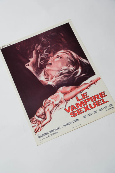 Rare affichette originale d'exploitation en salles, pour le film espagnol " Le Vampire Sexuel ".. ( Cin&eacute;ma - Affiches - Horreur ) - Jos&eacute; Luis Merino ...