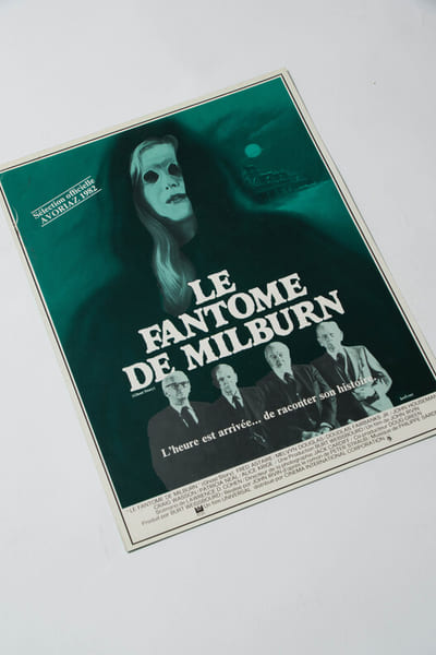 Rare affichette originale d'exploitation en salles, pour le film am&eacute;ricain " Le Fant&ocirc;me de Milburn (Ghost Story) " .. ( Cin&eacute;ma - Affiches - Horreur ) ...