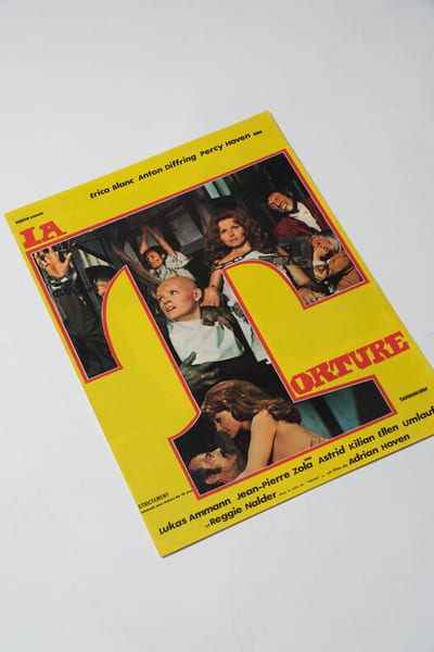 Rare d&eacute;pliant original, d'exploitation en salles, pour le film ouest-allemand " La Torture (Hexen – gesch&auml;ndet und zu Tode gequ&auml;lt) ".. ( Cin&eacute;ma - ...