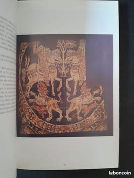 Musées des tissus de Lyon. Guide des collections. Collectif