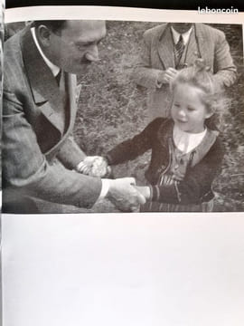 Hitler abseits vom Alltag. 100 Bilddokumente aus der Umgebung des Fuhrers. Heinrich Hoffmann