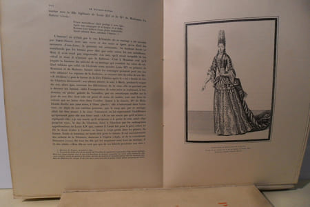 Le Palais-Royal d'après des documents inédits(1629-1900) de V. Champier & G.-R. Sandoz1. Du Cardinal de Richelieu à la Révolution - 2. Depuis la Révolution jusqu'à nos jours