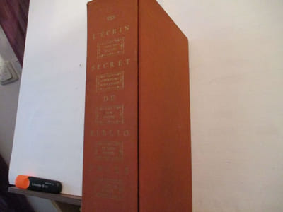 Curiosa - L'Ecrin secret du Bibliophile - 5 volumes - I) Le Livre de volupté (Bah-Nameh) - II) Les confessions d'un perverti - A la Feuille de Rose, Maison turque, comédie - IV) Douze aventures érotiques du Bossu Mayeux - V) Les doléances du portier des chartreux ou les conseils de Dom Bougre