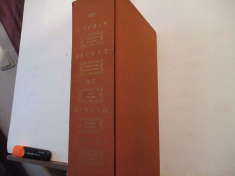 Curiosa - L'Ecrin secret du Bibliophile - 5 volumes - I) Le Livre de volupté (Bah-Nameh) - II) Les confessions d'un perverti - A la Feuille de Rose, ...