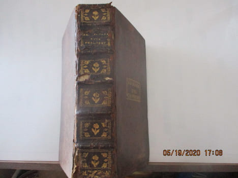 Dictionnaire Anti-Philosophique pour servir de commentaire et de correctif au Dictionnaire Philosophique & aux autres livres qui ont paru de nos jours ...