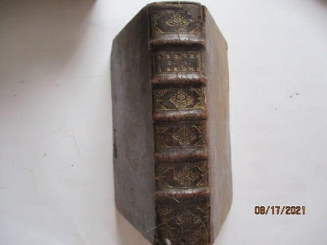 Histoire de ce qui s'est passé en Bretagne durant les guerres de la Ligue, et particulièrement dans le diocèse de Cornouaille. Avec des notes et une ...