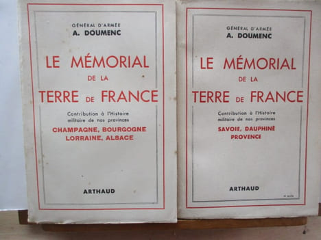 4 volumes - Le mémorial de la terre de France. contribution à l'histoire militaire de nos provinces, Savoie, Dauphiné, Provence & Champagne, -et ...