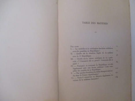 Les curiosités héraldiques - Première série, de Jean de BonnefonL'entrée. Les Alliances des Bonaparte. Le chapitre des ducs français. Les effets ...