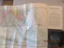  Java, Siam, Canton Voyage autour du Monde Ouvrage enrichi d'une grande carte spéciale et de quatorze gravures-photographies par Deschamps  . Comte de ...