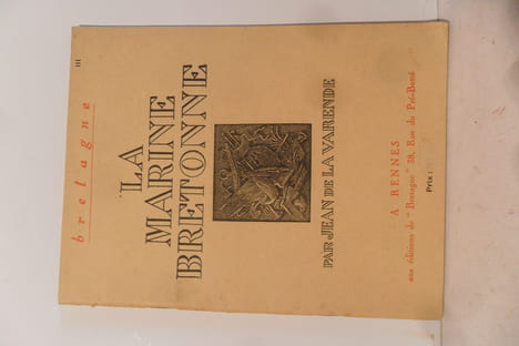 La Marine Bretonne de Jean de La Varende. Jean de La Varende (Jean Balthazar Marie Mallard de La Varende Agis de Saint-Denis, baron Agis de ...
