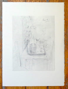 [Carafe et cartes à jouer]. 