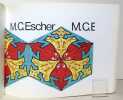M.C. Escher 100 ans 1898-1998. Kaleidocycles. Kalos (beau) + Eîdos (aspect) + Kylos (cercle). . Escher M. C. - Doris Schattschneider, Wallace Walker: 