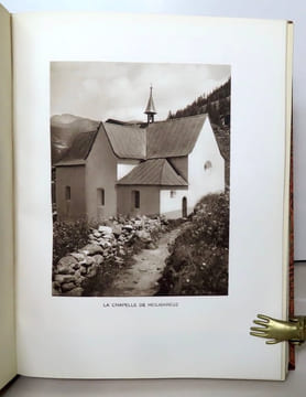 Chapelles valaisannes. Le visage pittoresque et religieux du Valais. . Zermatten Maurice:
