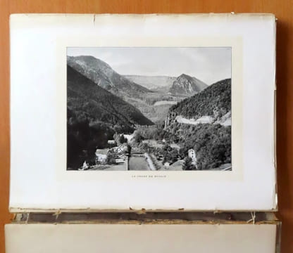 Les Gorges de l'Areuse et le Creux du Van. . Dubois Auguste: