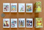 2 coffrets de livres minuscules. La petite Poucette - Haensel et Gretel - Aladin et la lampe merveilleuse - Le voyage de Nils Holgersson - Alice au pays des merveilles - Simbad le marin - Le roman de Renart - Hans le joueur de flûte.  par Andersen, Grimm, Selma Lagerlöff, Lewis Carroll et al.:  - Image 1