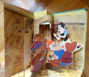 Blanche Neige et les sept nains. Un livre carrousel en relief.  par Disney Walt:  - Image 4