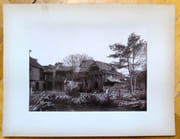 [Village suisse - Chalet de Langnau, vers le bois de pins].  par Boissonnas Fred.:  - Image 2