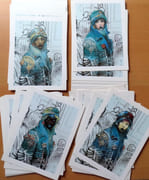 Transit - Portrait de Farida / Irina / Mamadi / Yoko. Lot de 100 (4 x 25) grandes cartes.  par Bilal Enki:  - Image 1