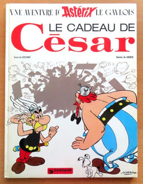 Astérix - Le cadeau de César. . Goscinny René, Albert Uderzo: 
