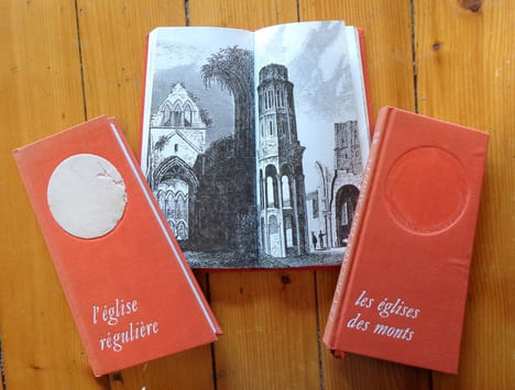 Les églises des monts / L'église régulière / L'église des ruines. . Biès Jean, Calin François: