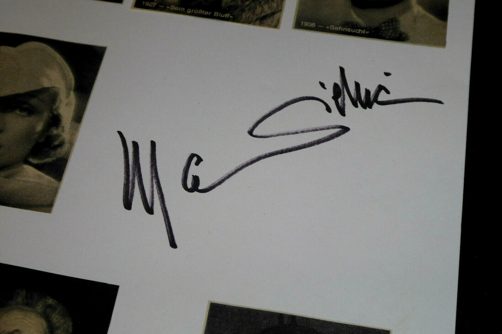 Marlene Dietrich - Marlene DIETRICH - AUTOGRAPHE SIGNÉ À LA MAIN