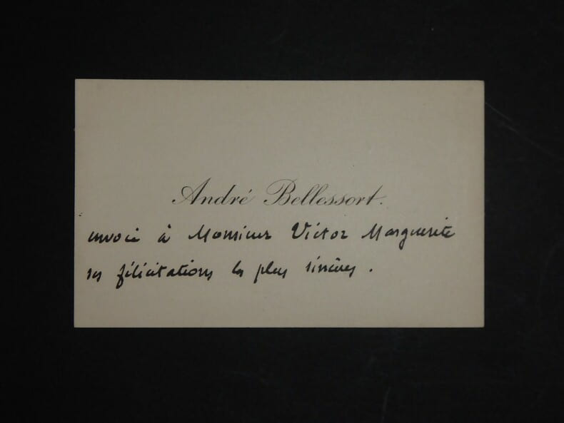 BELLESSORT Andr&eacute; - CARTE DE VISITE ANNOT&Eacute;E SIGN&Eacute;E &Agrave; Victor MARGUERITTE. Andr&eacute; Bellessort