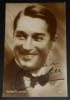 CHEVALIER Maurice - CARTE POSTALE AUTOGRAPHE SIGN&Eacute;E STUDIO G.L. MANUEL FR&Egrave;RES. Maurice Chevalier