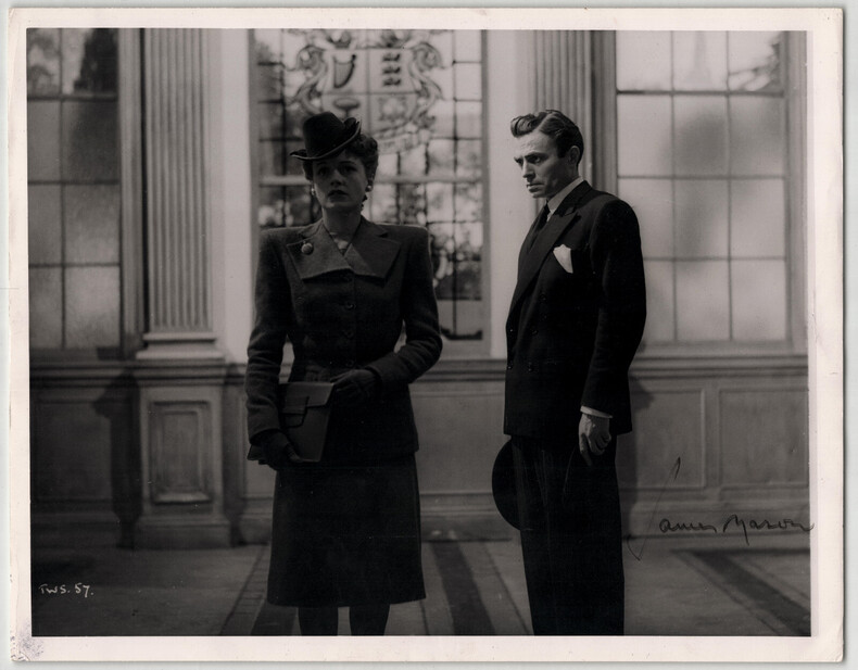 James MASON autographe - Grande PHOTOGRAPHIE SIGN&Eacute;E de sa main. James MASON