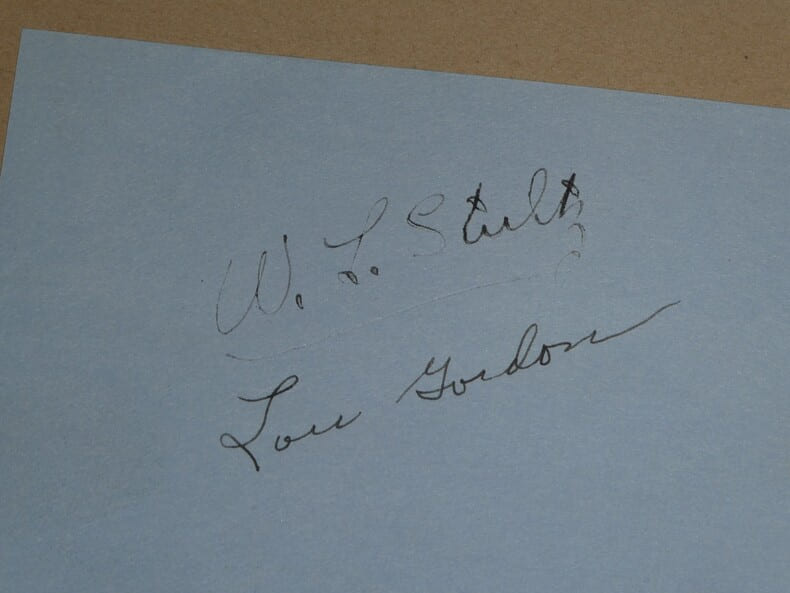 Signatures de W.T. Stultz et Lou Gordon – Vol transatlantique de 1928 Friendship. Wilmer L. Stultz ; Louis E. Gordon