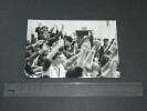 Photographie noir et Blanc d'&eacute;poque ann&eacute;es 70 SYGMA, Assembl&eacute;e G&eacute;n&eacute;rale des &eacute;tudiants de la Fac de droit de MALAKOFF &agrave; Paris, contre la loi SAVARY le ...