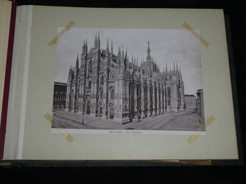 Album 46 photographies d'&eacute;poque albumin&eacute;es Monuments et Art italien Rome Pomp&eacute;i. 