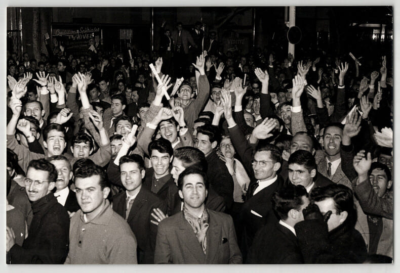 Photographie argentique 1960 La Semaine des barricades Guerre d' Alg&eacute;rie. 
